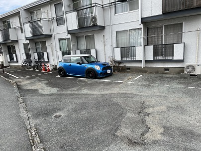 サンハイツ村井Aの駐車場