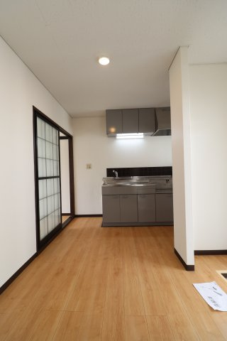サンハイツ村井Aの玄関|別部屋の写真です。