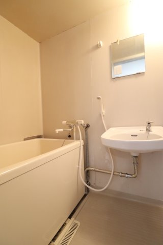 サンハイツ村井Aの和室|別部屋の写真です。