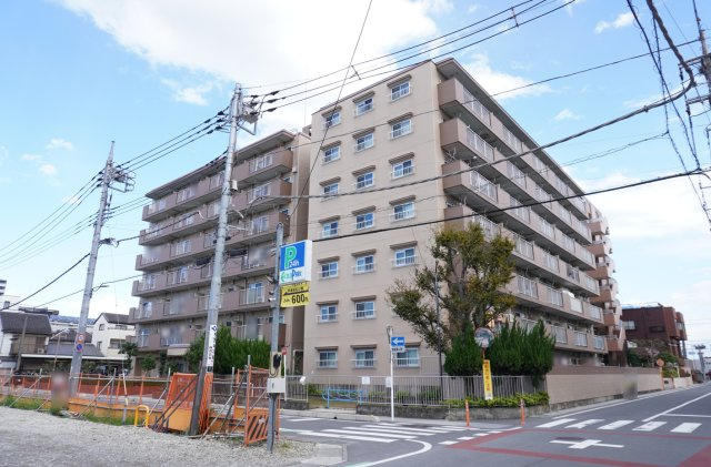 ゾンネンハイム草加の外観