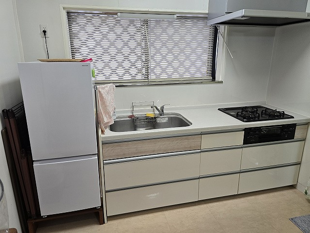 旭天神町　中古戸建の居間・リビング|母屋：1F14.1LDK