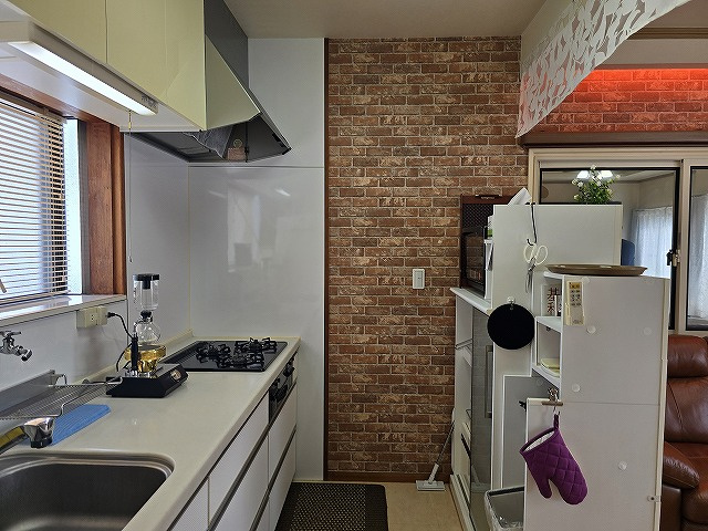 旭天神町　中古戸建の居間・リビング|母屋：2F16.6LDK