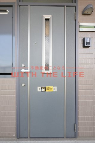 ファランドール（Ｆａｒａｎｄｏｌｅ）【キャッシュバック対象物件】の玄関|シンプルで使いやすい玄関です