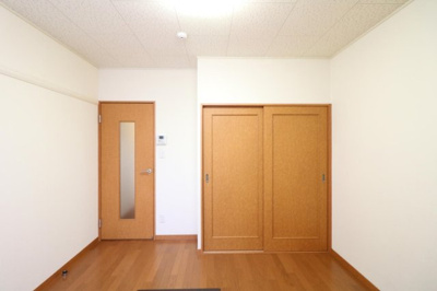 【居間・リビング】 | レオパレスイマクマノヒルズ