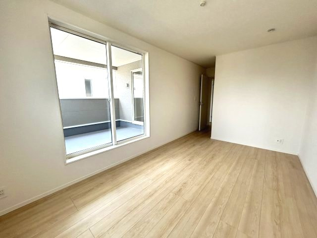 三木市緑が丘町中第１－2号棟の洋室