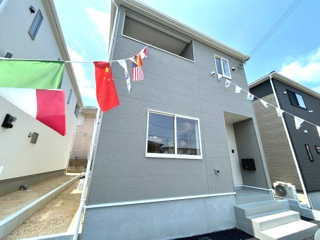 三木市緑が丘町中第１－2号棟の外観