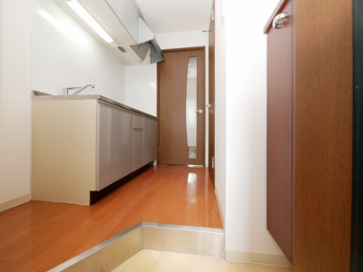 【玄関】 | SERENiTE天六西