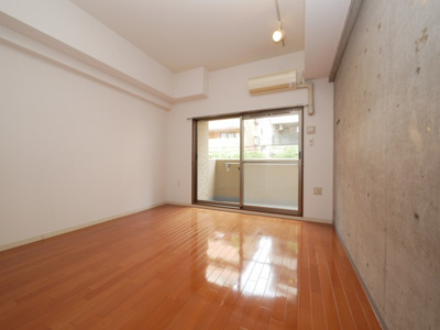 【内装】 | SERENiTE天六西