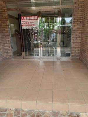 【エントランス】 | フォーウィルズコート