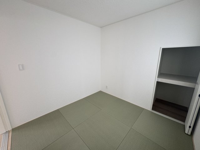南城市佐敷冨祖崎　第7（全4棟）ラスト4号棟の和室|4号棟　和室4.5帖＋収納付き♪