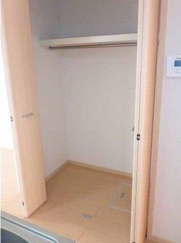 サニー　エム・エの収納