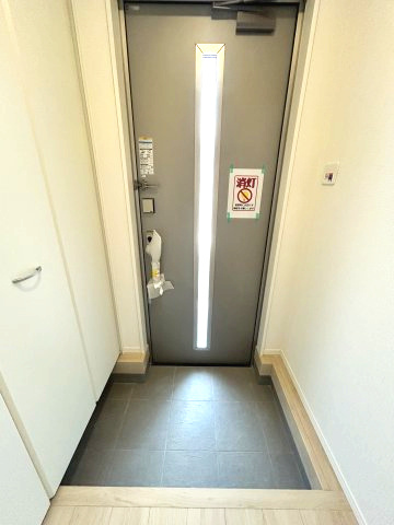 三木市緑が丘町中第１－3号棟の玄関