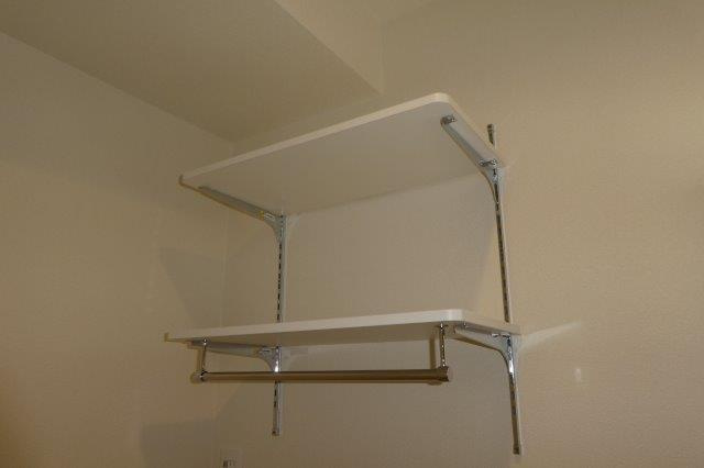 ソナーレの洗面所|洗濯機置き場　棚