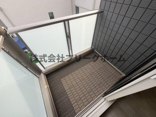 三鷹市上連雀１丁目のタウンのバルコニー|※別号室参考写真になります。