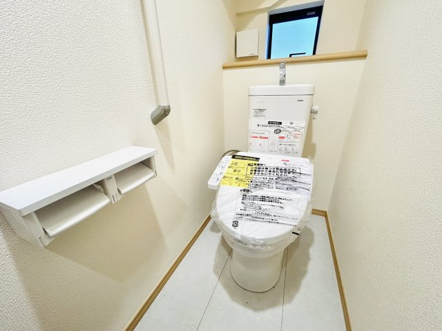 千葉市稲毛区穴川２丁目全３棟【現地販売会】のトイレ