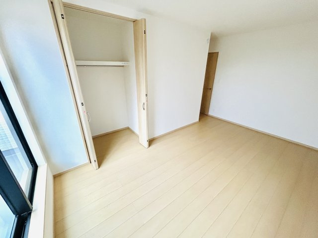 千葉市稲毛区穴川２丁目全３棟【現地販売会】の洋室