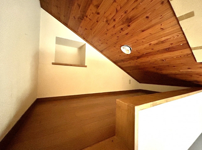 八戸市根城7丁目　令和8年3月16日まで現況販売の内装