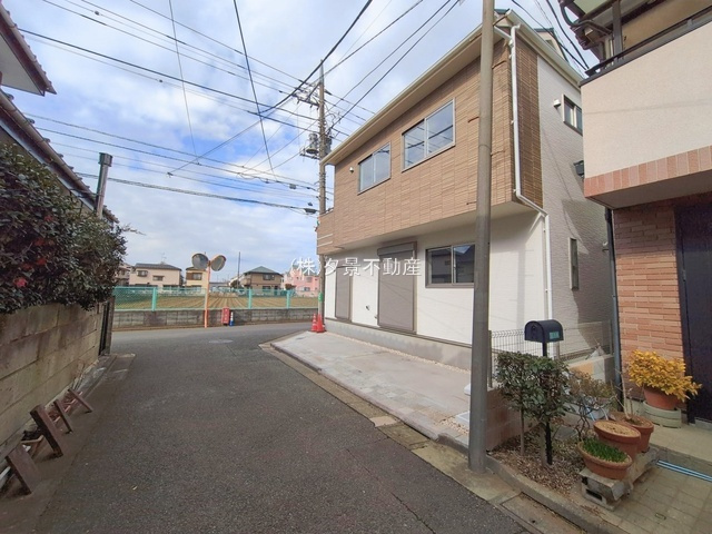 《仲介手数料無料》練馬区西大泉４丁目5-9新築一戸建てブルーミングガーデン