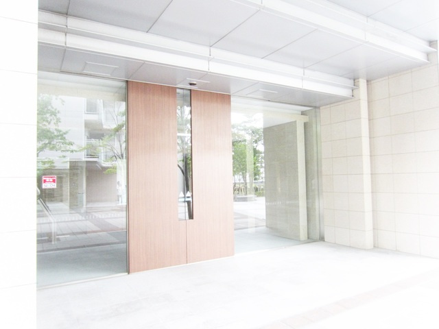 アクアテラ　ブロード・スクエアのエントランス|建物入口です★