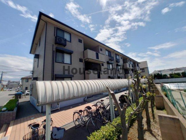 ファースト西浜の外観