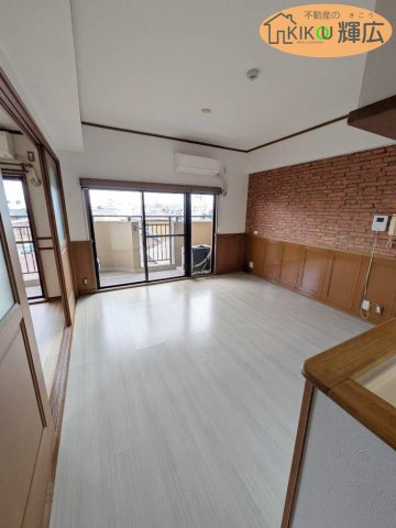 【居間・リビング】 | メゾンドール姫路英賀保　3階