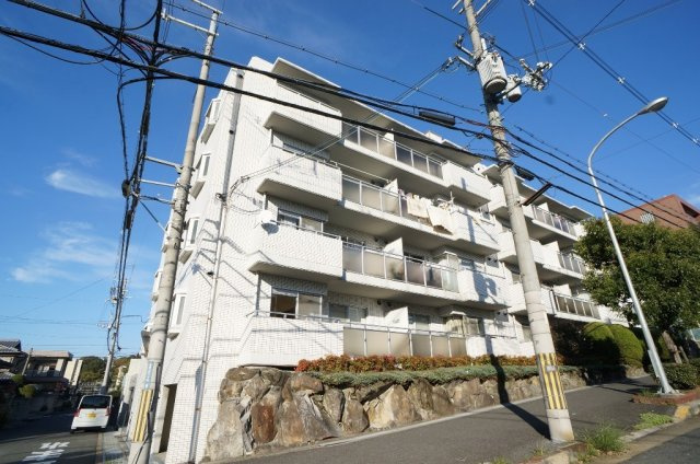 ユニーブル富雄