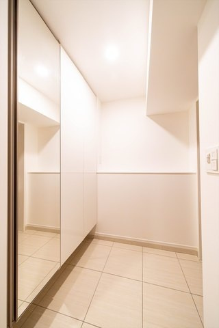 ＪＰ ｎｏｉｅ 天神南の内装|内装
