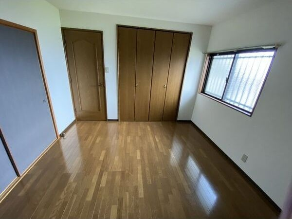 クィーンライフ巽の居間・リビング