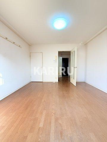 グリーンフィールドの居間・リビング