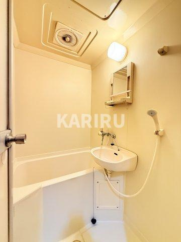 グリーンフィールドの浴室