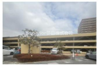 【中古マンション】ファーストタワー大津MARYの駐車場