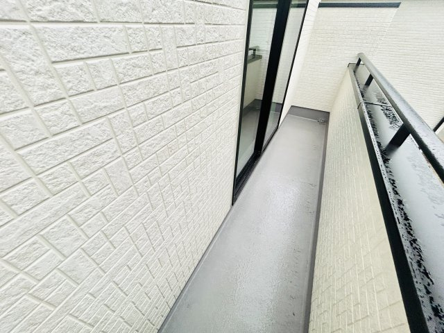 千葉市稲毛区穴川２丁目全３棟【現地販売会】のバルコニー