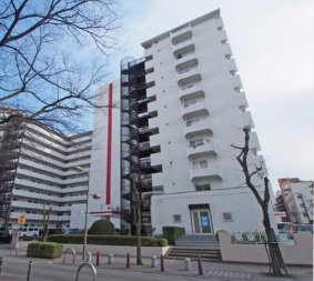 東陽町ハイホームA棟の外観