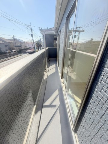 三郷市早稲田6丁目　新築戸建　全4棟　1号棟のバルコニー|南東向きバルコニーにて日当たり良好