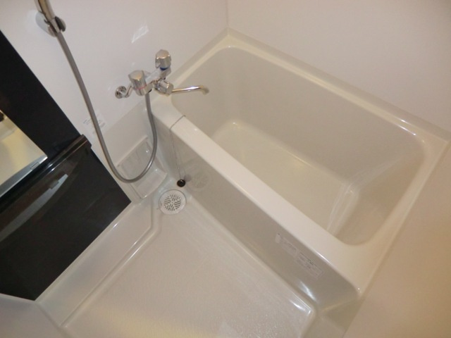 エスリード新大阪SOUTHの浴室