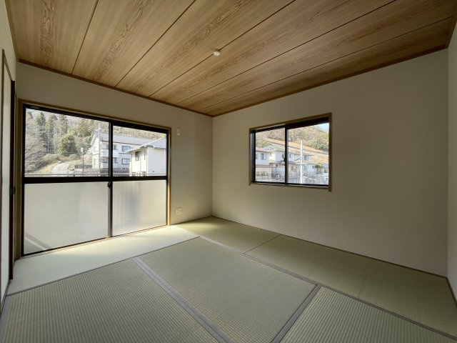 矢野南5丁目　一戸建ての和室|昼からの日差しが長い南西側バルコニーに面した2階和室6帖です。畳も張替え済で気持ちのよい住空間です。