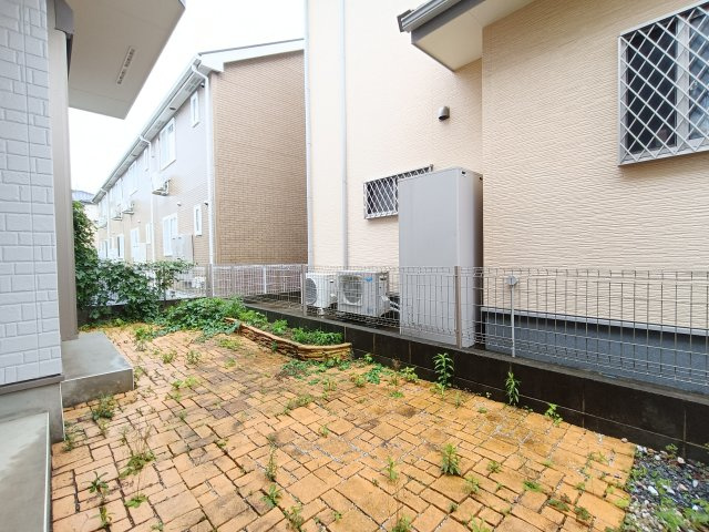 三郷市　早稲田8丁目　中古戸建の庭|お庭が付いています
