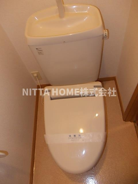 モダンクリスタルのトイレ|もちろんバストイレ別ですよ♪