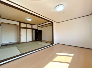 明石市魚住町清水の和室