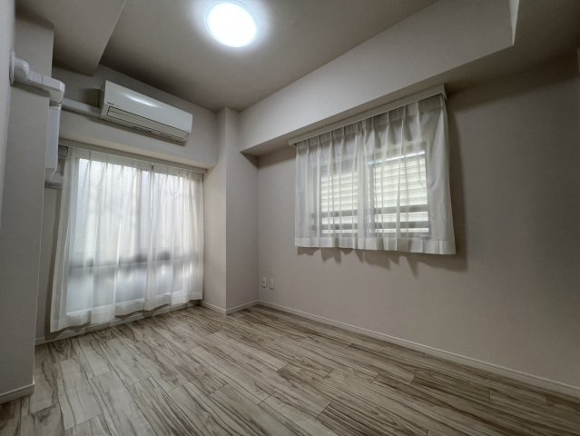 こちらも2面に窓がついています！