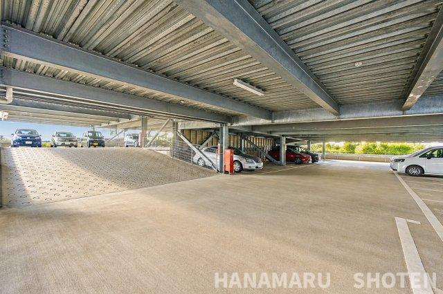 グランシーナ蘇我ザ・プレミアムの駐車場