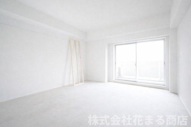 グランシーナ蘇我ザ・プレミアムの居間・リビング|＊当日ご案内可＊ご希望の物件まとめてご案内！弊社が掲載していない物件でもOK♪お気軽にご相談ください ♪お電話でのお問合わせがスムーズ♪