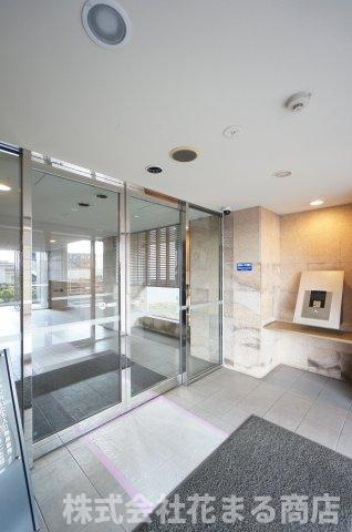 グランシーナ蘇我ザ・プレミアムのエントランス|＊当日ご案内可＊ご希望の物件まとめてご案内！弊社が掲載していない物件でもOK♪お気軽にご相談ください ♪お電話でのお問合わせがスムーズ♪