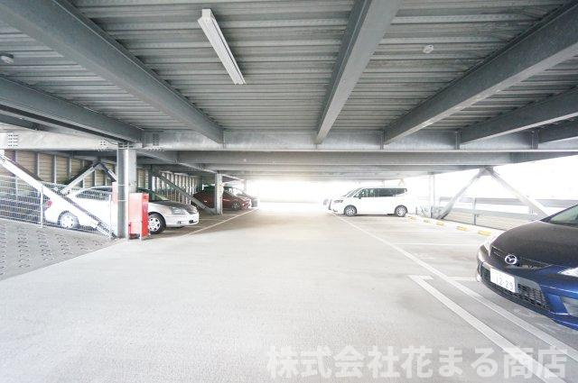 グランシーナ蘇我ザ・プレミアムの駐車場|＊当日ご案内可＊ご希望の物件まとめてご案内！弊社が掲載していない物件でもOK♪お気軽にご相談ください ♪お電話でのお問合わせがスムーズ♪