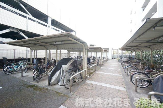 グランシーナ蘇我ザ・プレミアムの駐輪場|＊当日ご案内可＊ご希望の物件まとめてご案内！弊社が掲載していない物件でもOK♪お気軽にご相談ください ♪お電話でのお問合わせがスムーズ♪