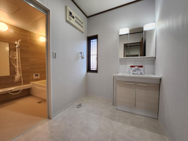 【独立洗面台】 | アトムセレクト　八千代市村上中古戸建 | 洗面台新品です