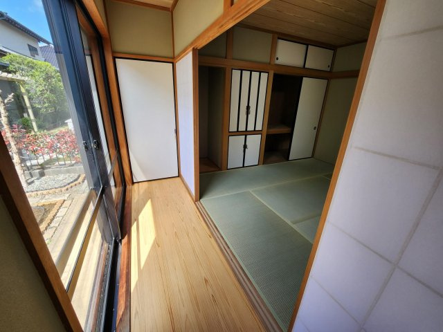 【和室】 | アトムセレクト　八千代市村上中古戸建 | 広い縁側があります