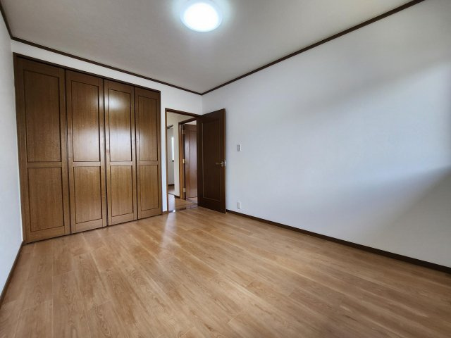 【洋室】 | アトムセレクト　八千代市村上中古戸建 | 約5.4帖