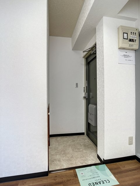 小林ビルの玄関|シンプルで使いやすい玄関です