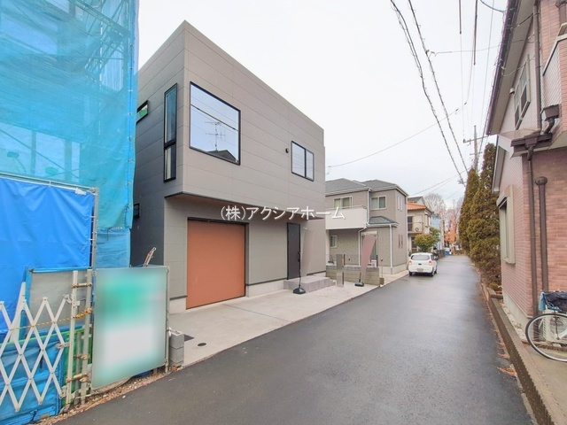 所沢市花園4丁目・全2棟　新築一戸建　2号棟の前面道路含む現地写真|2026年2月26日撮影